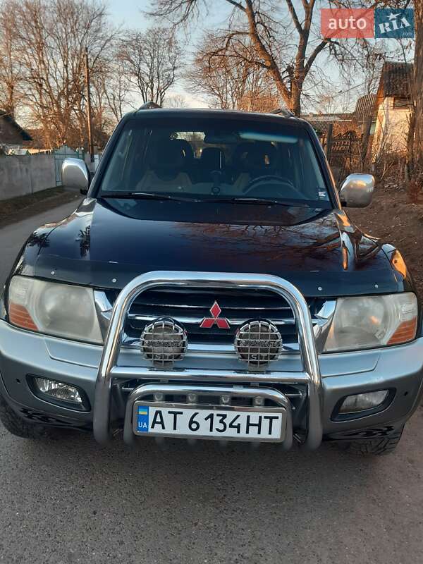 Mitsubishi Pajero (2002)