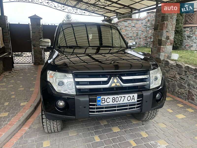Mitsubishi Pajero (2008)
