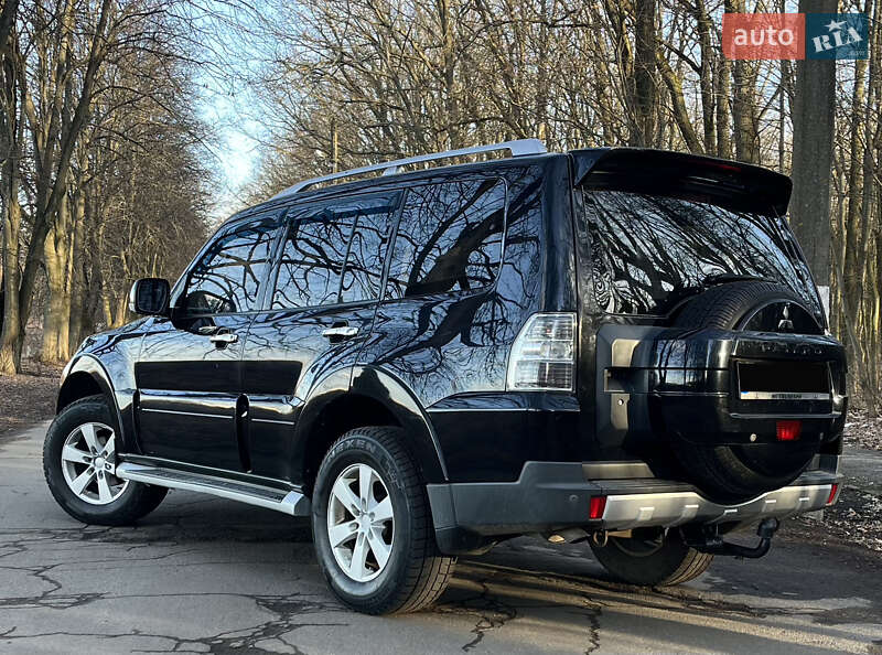 Mitsubishi Pajero (2007)