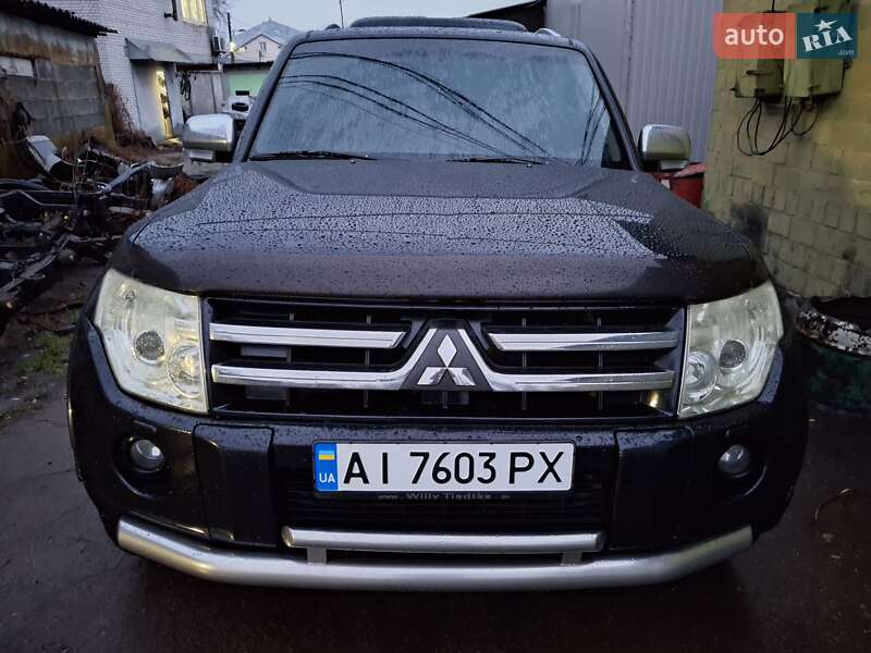 Mitsubishi Pajero (2007)