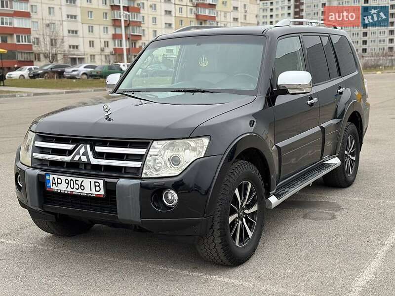Mitsubishi Pajero (2007)