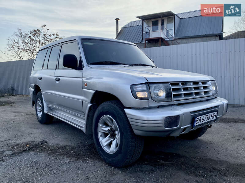 Mitsubishi Pajero (1998)