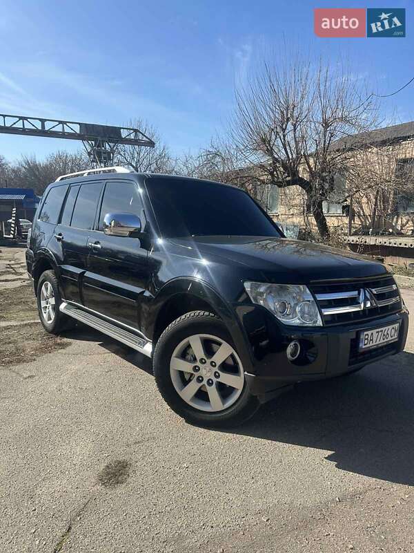 Mitsubishi Pajero (2007)