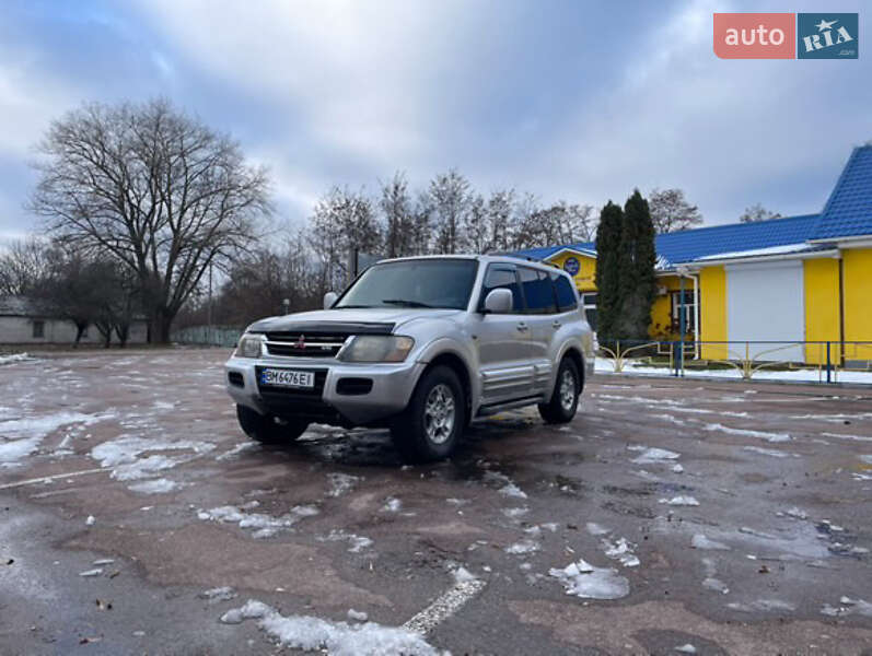 Mitsubishi Pajero (2002)