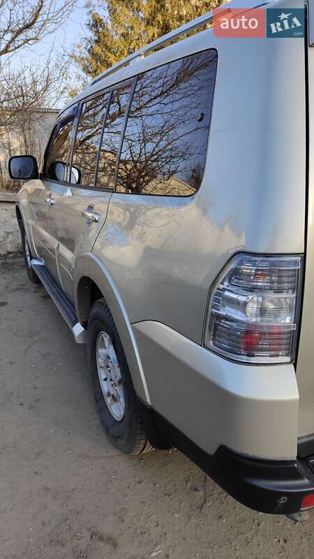 Mitsubishi Pajero (2007)