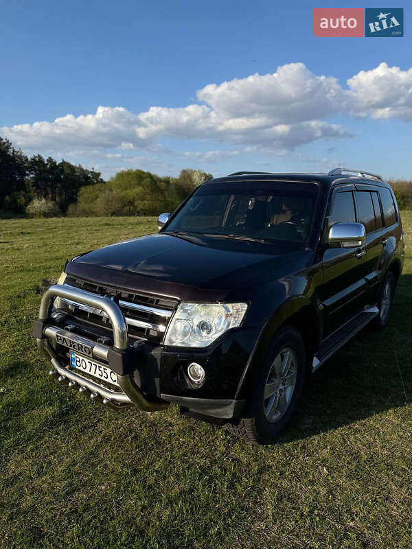 Mitsubishi Pajero (2008)