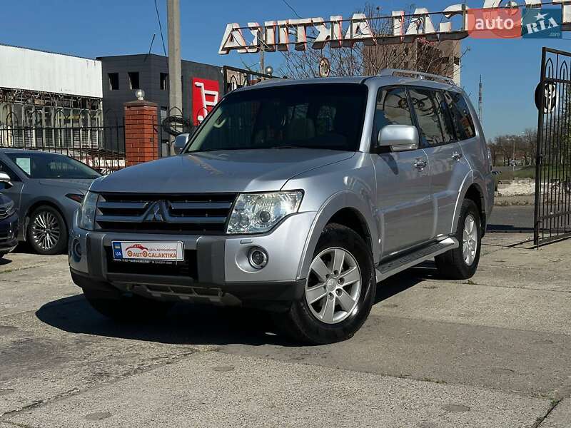 Mitsubishi Pajero (2007)