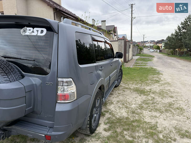 Mitsubishi Pajero (2008)