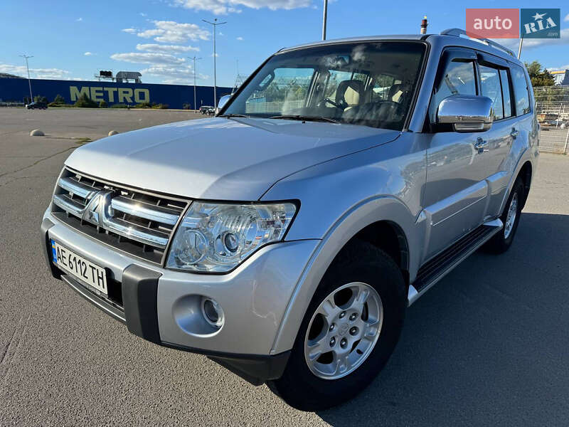 Mitsubishi Pajero (2007)