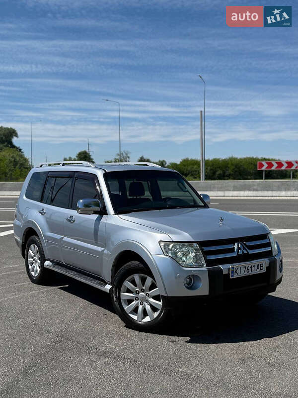 Mitsubishi Pajero (2007)