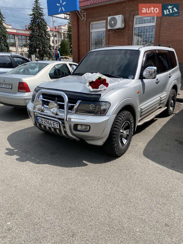 Mitsubishi Pajero (2001)