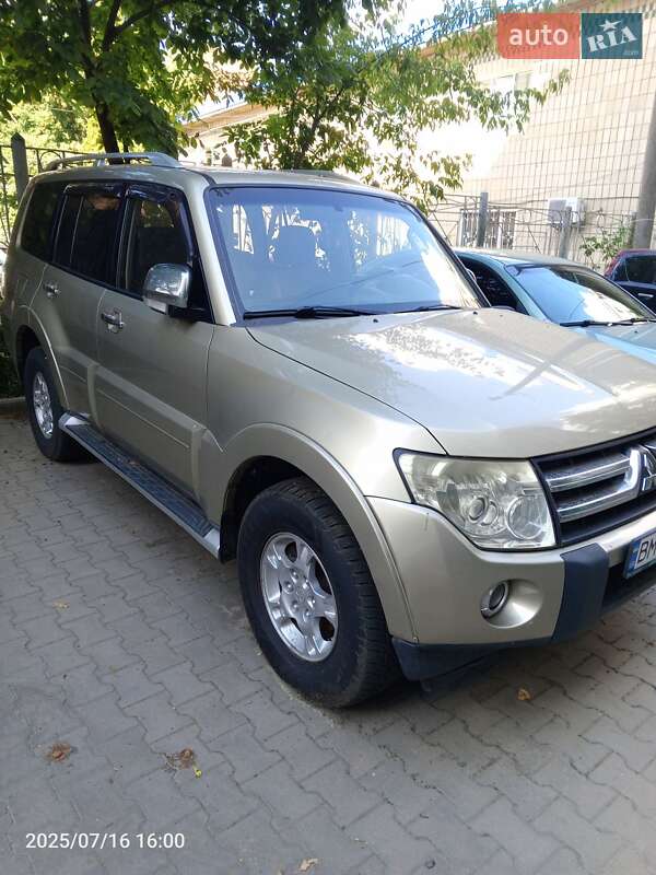 Mitsubishi Pajero (2007)
