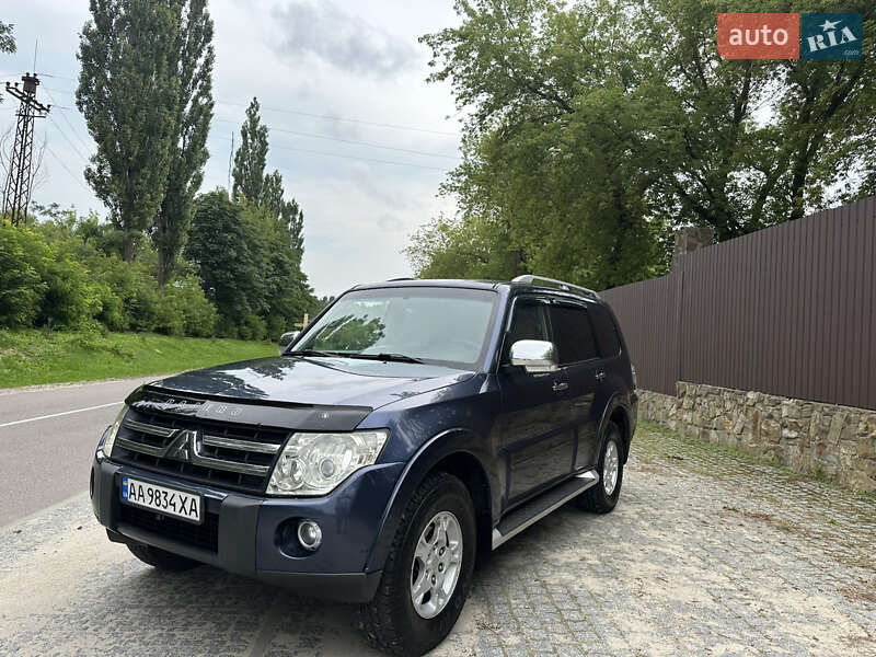 Mitsubishi Pajero (2007)