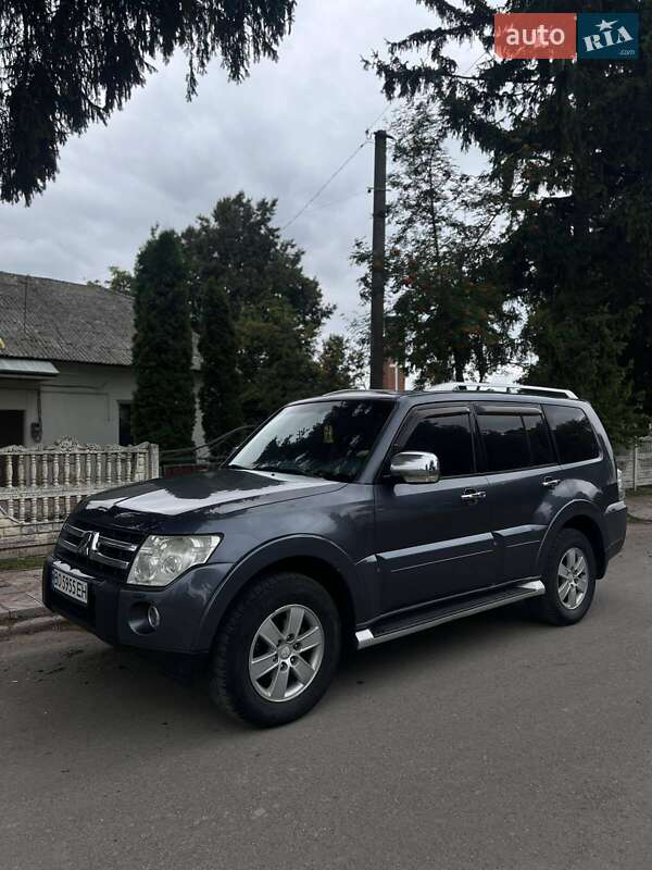 Mitsubishi Pajero (2007)