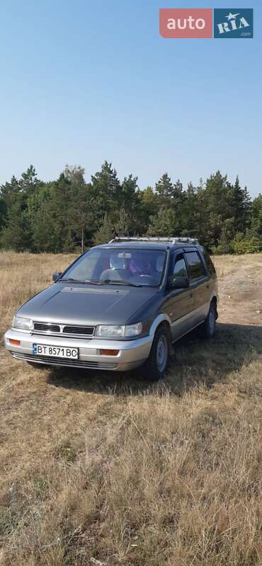 Mitsubishi Space wagon (1993)