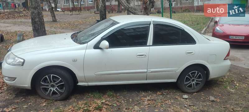 Nissan Almera classic (2012)