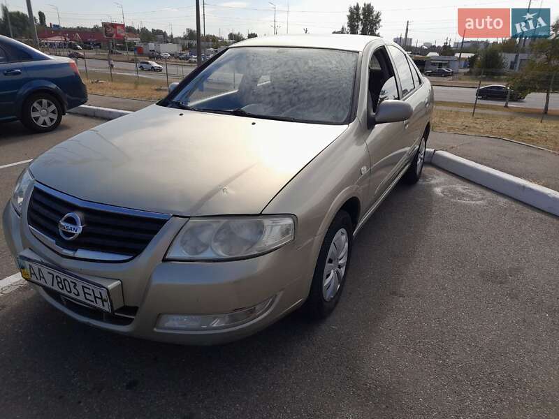 Nissan Almera (2007)