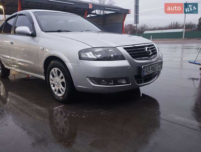 Nissan Almera (2011)