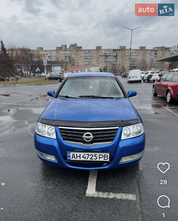 Nissan Almera (2006)