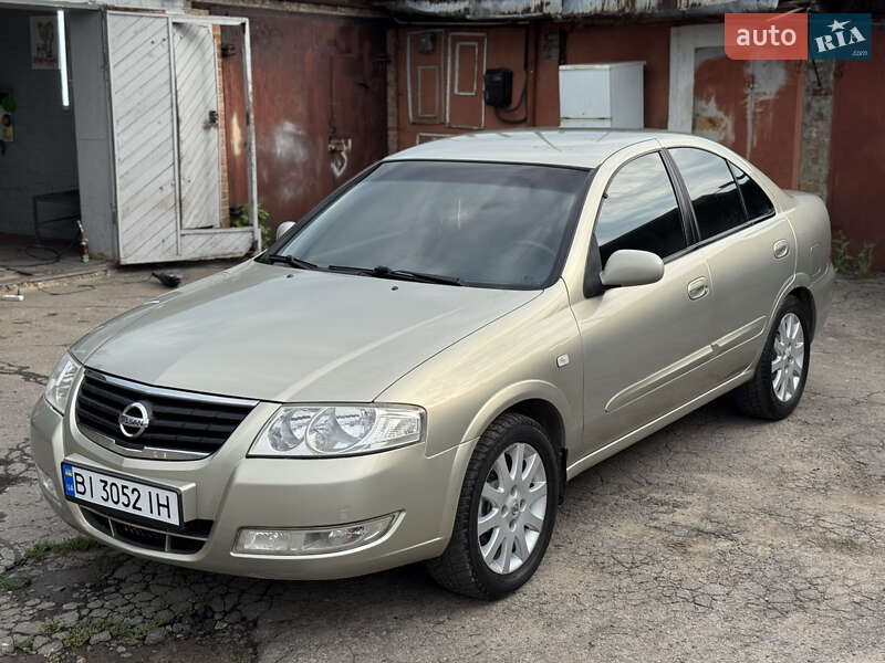 Nissan Almera (2006)