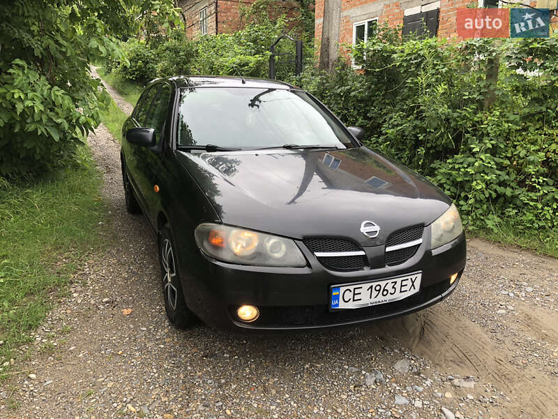 Nissan Almera (2003)