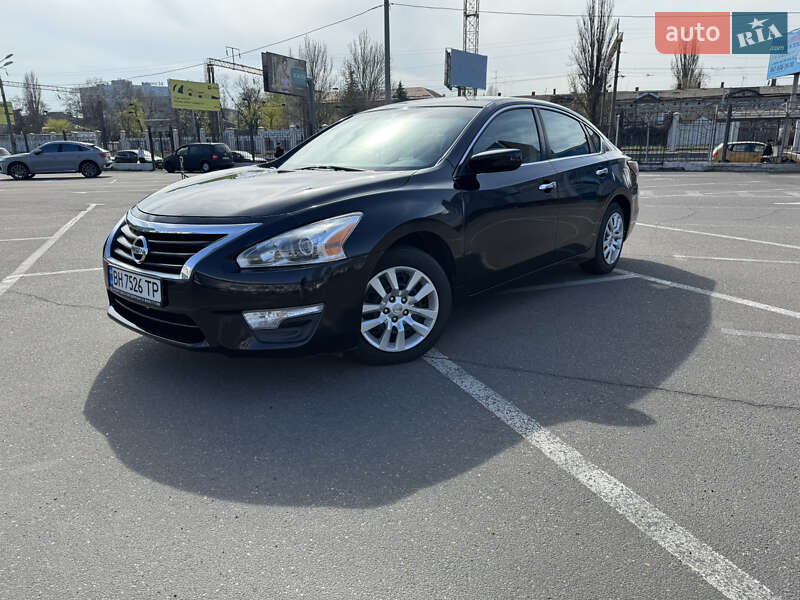 Nissan Altima (2012)