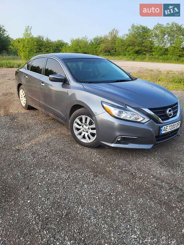 Nissan Altima (2016)