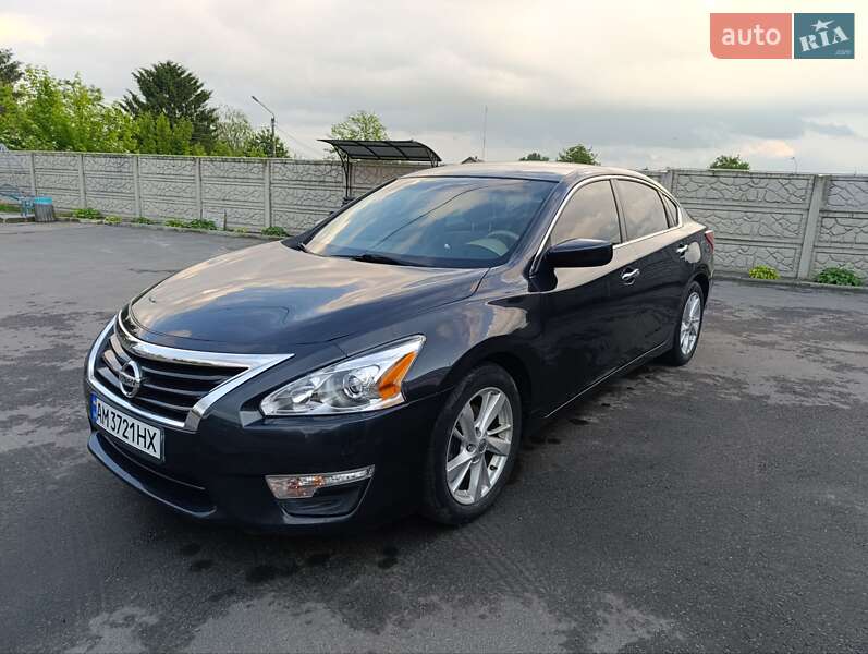 Nissan Altima (2012)