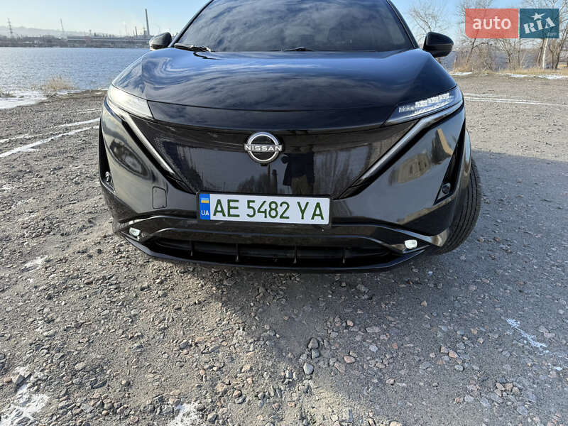 Nissan Ariya (2023)