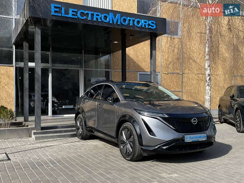 Nissan Ariya (2022)