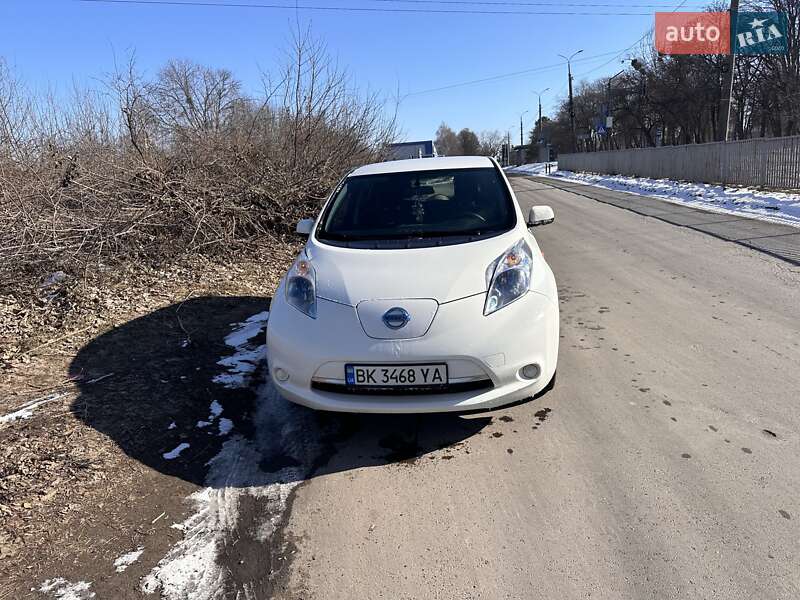 Nissan Leaf (2013)