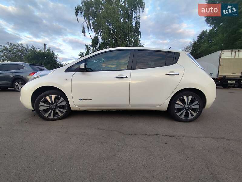 Nissan Leaf (2013)