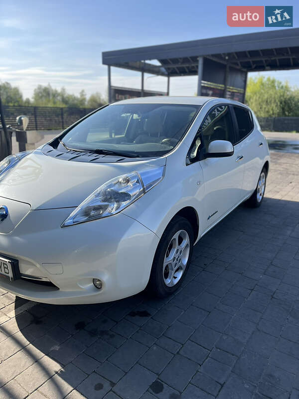 Nissan Leaf (2012)