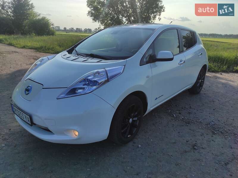 Nissan Leaf (2011)