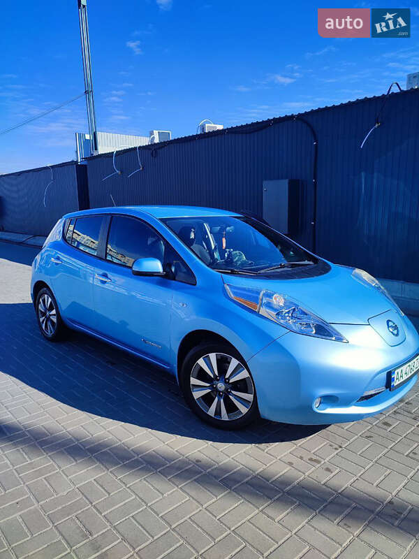 Nissan Leaf (2015)