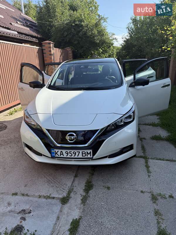 Nissan Leaf (2020)