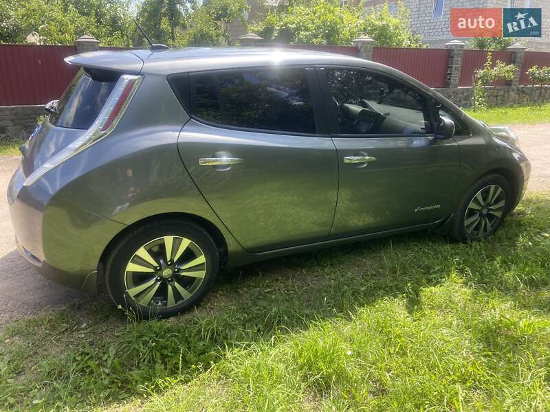Nissan Leaf (2014)