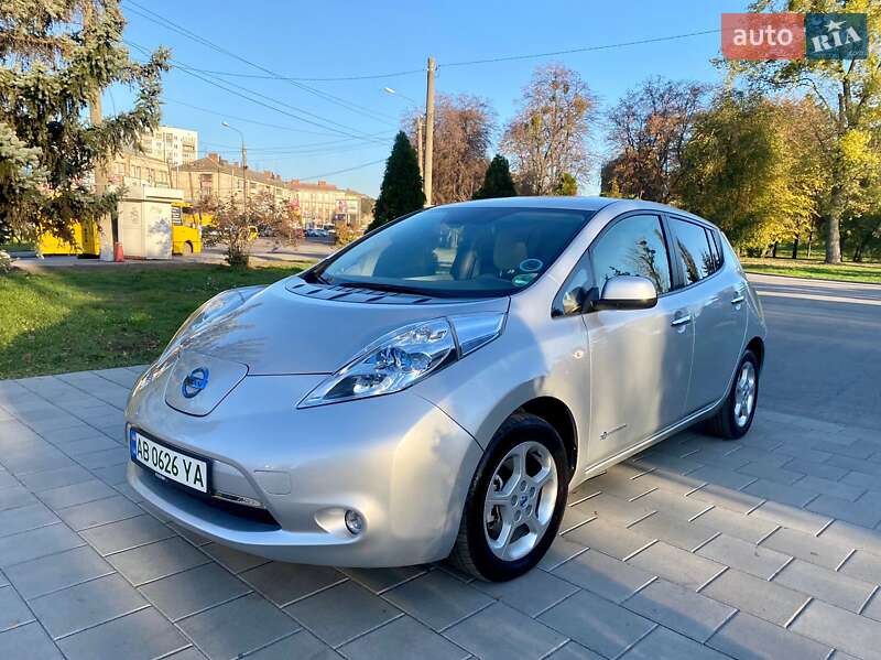 Nissan Leaf (2011)