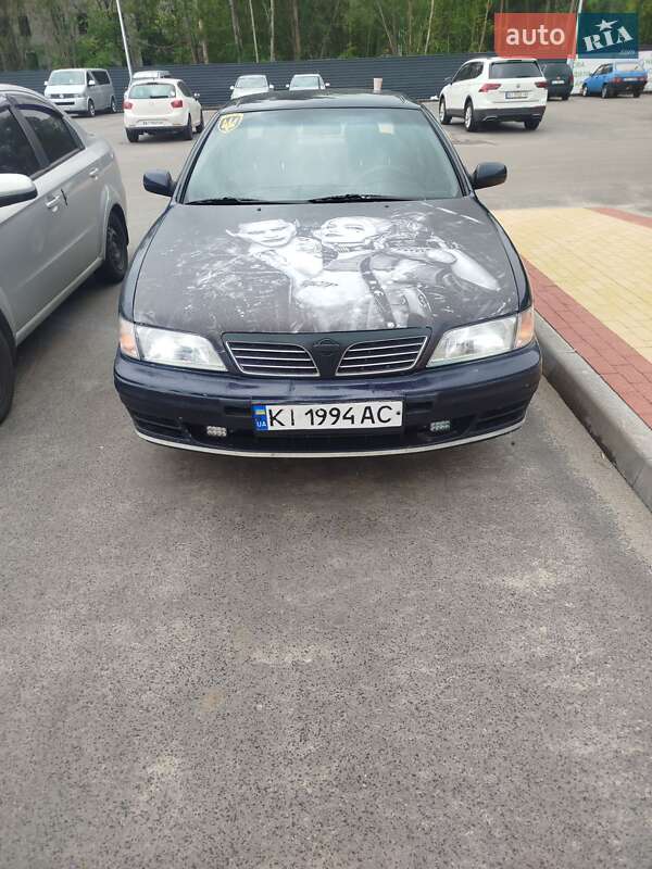 Nissan Maxima (1995)