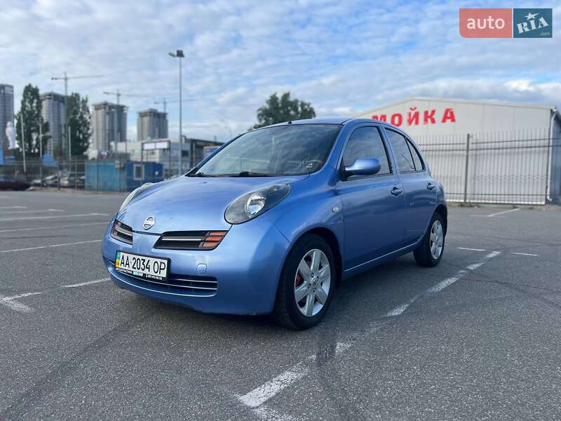 Nissan Micra (2004)