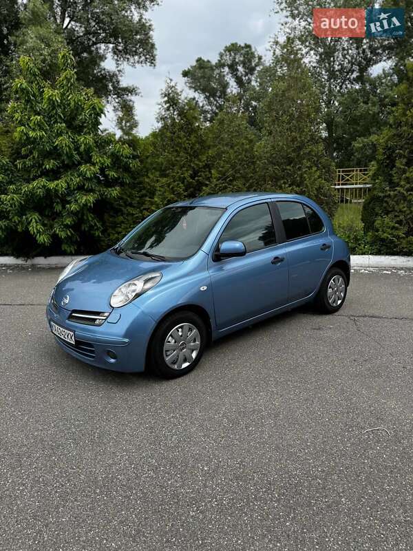 Nissan Micra (2010)