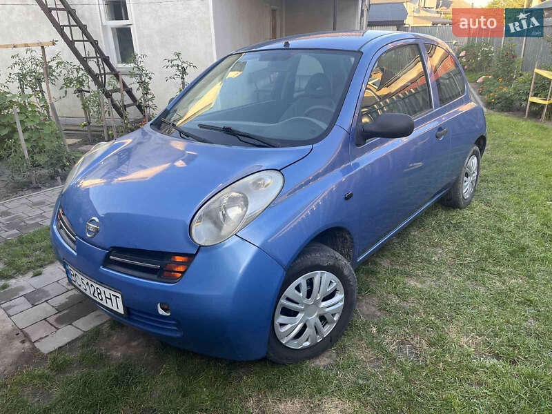 Nissan Micra (2003)