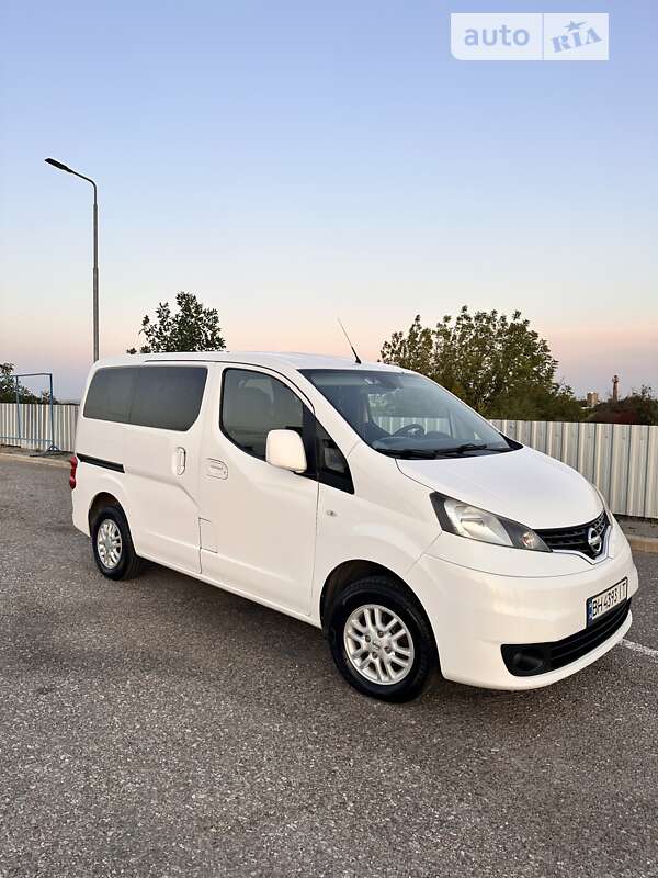 Nissan Nv 200 (2012)
