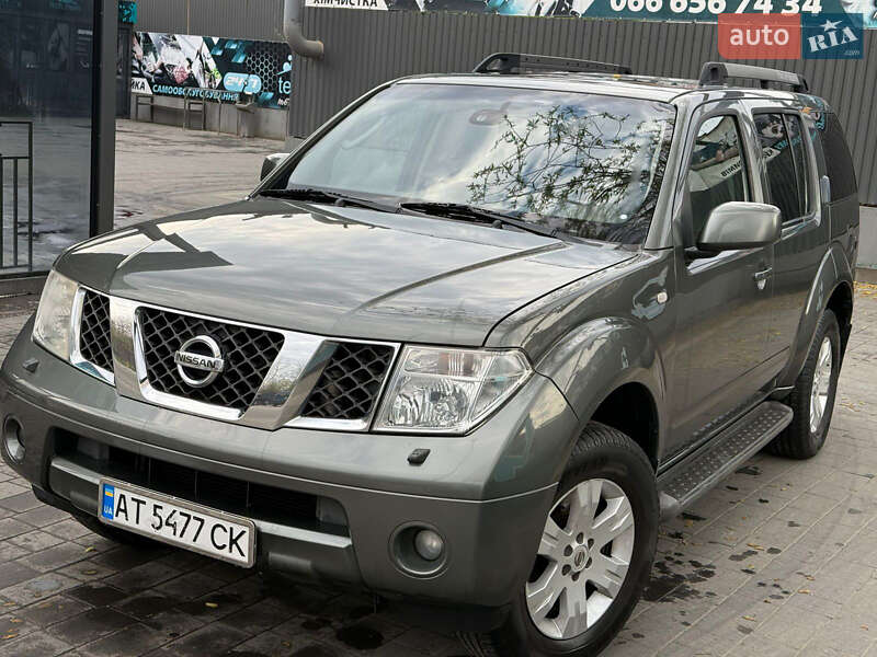 Nissan Pathfinder (2005)