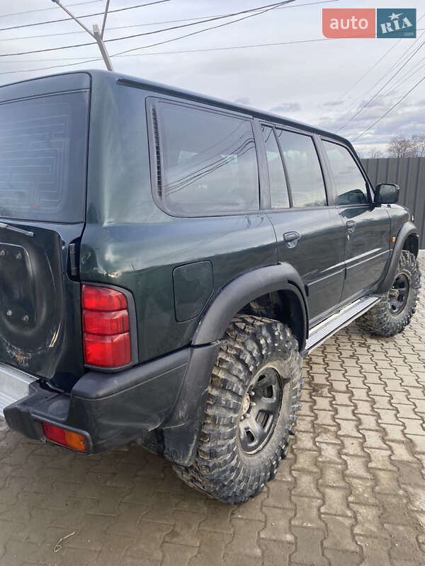 Nissan Patrol (2000)