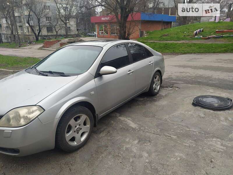 Nissan Primera (2005)