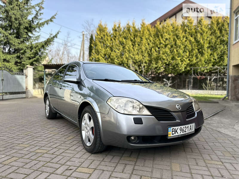 Nissan Primera (2002)