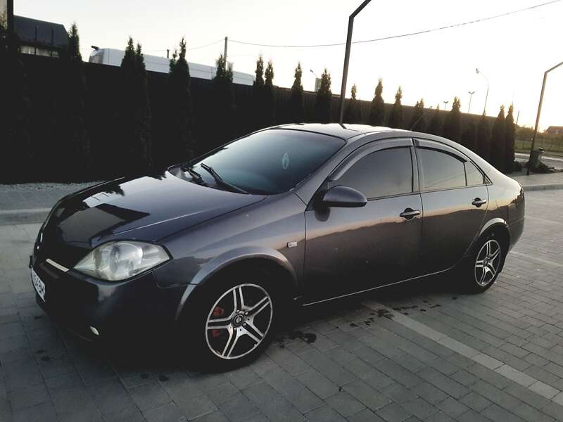 Nissan Primera (2002)