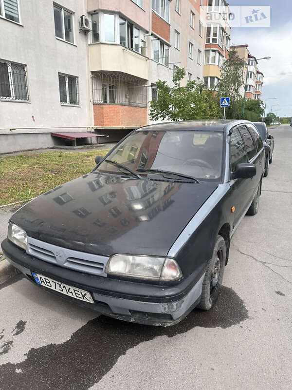 Nissan Primera (1990)