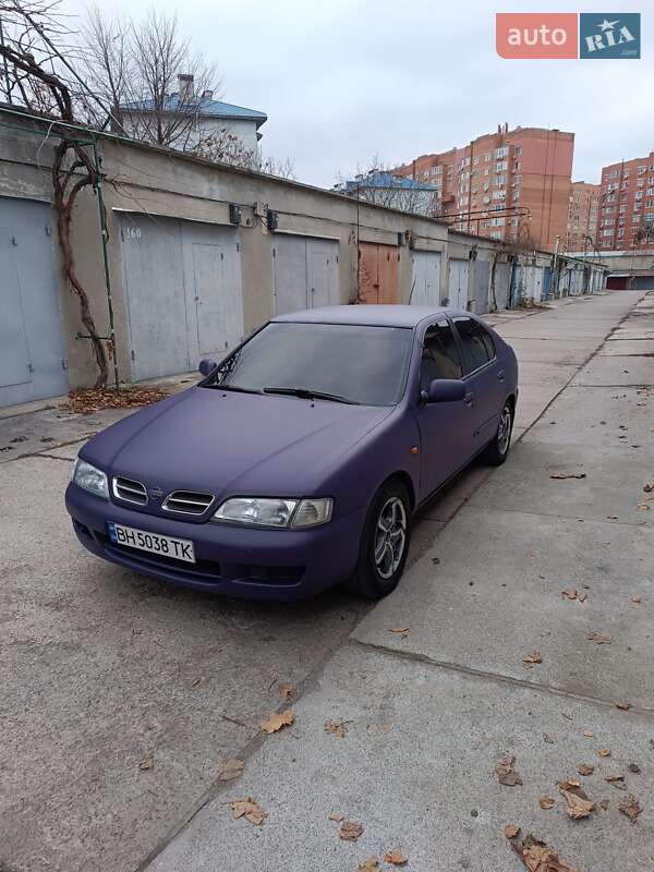Nissan Primera (1996)
